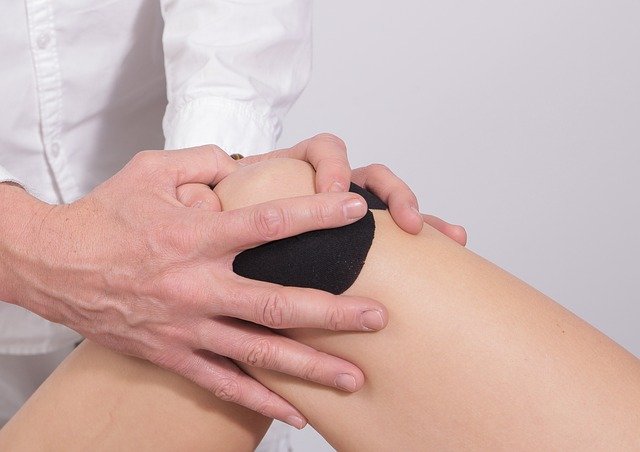 tejpování kolene